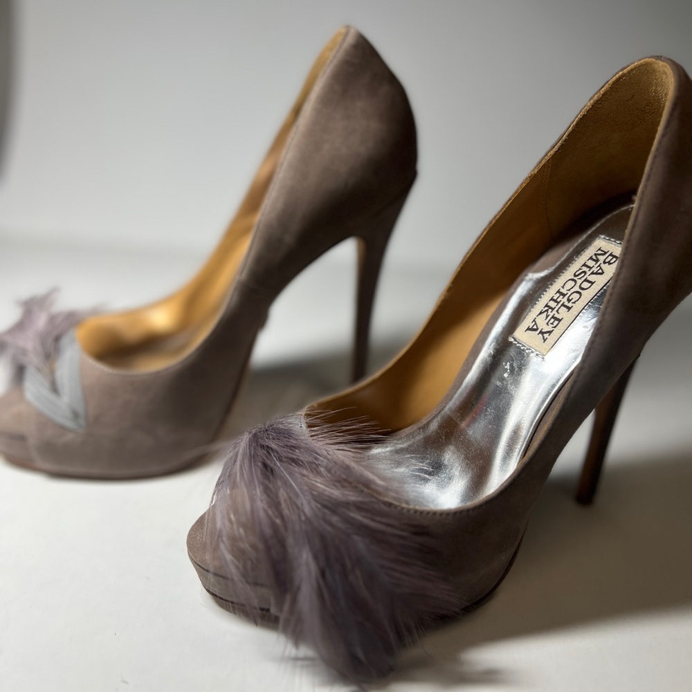 Badgley Mischka Tan Stiletto Heels